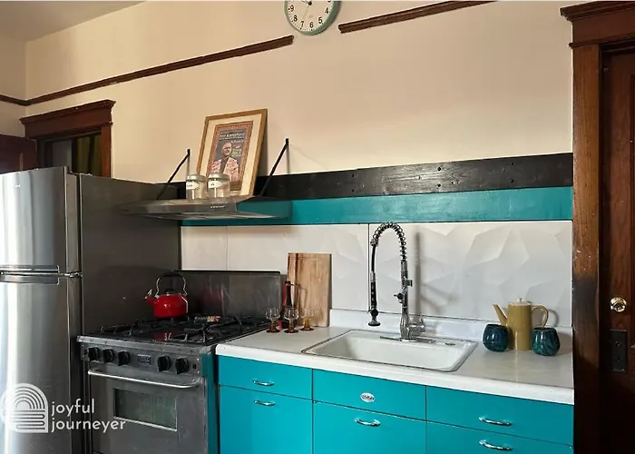 Friendly Chicago Apartment *